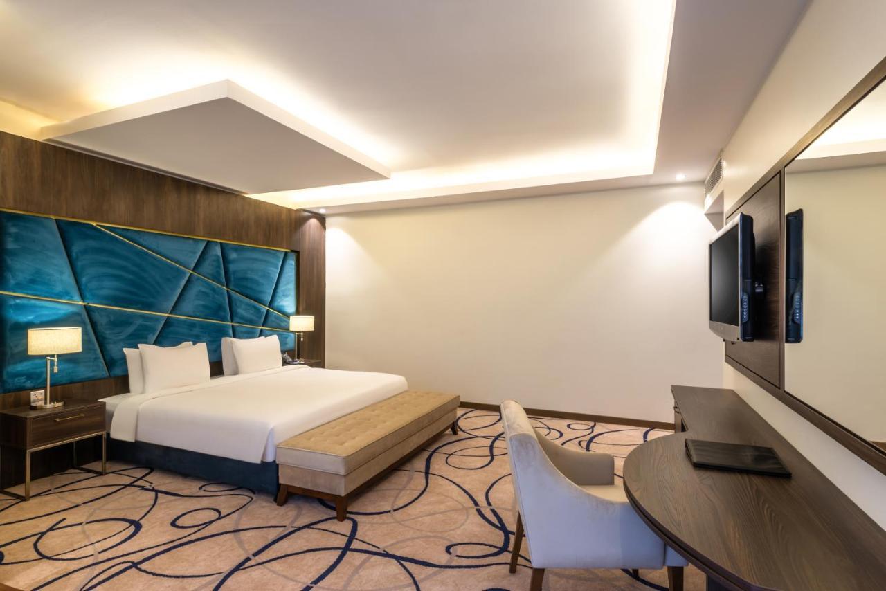 Warwick Riyadh Al Wezarat Riade Exterior foto
