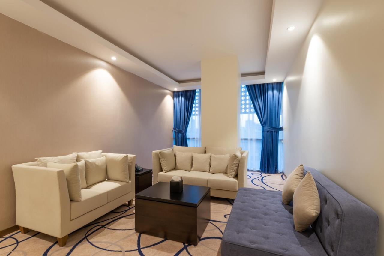 Warwick Riyadh Al Wezarat Riade Exterior foto