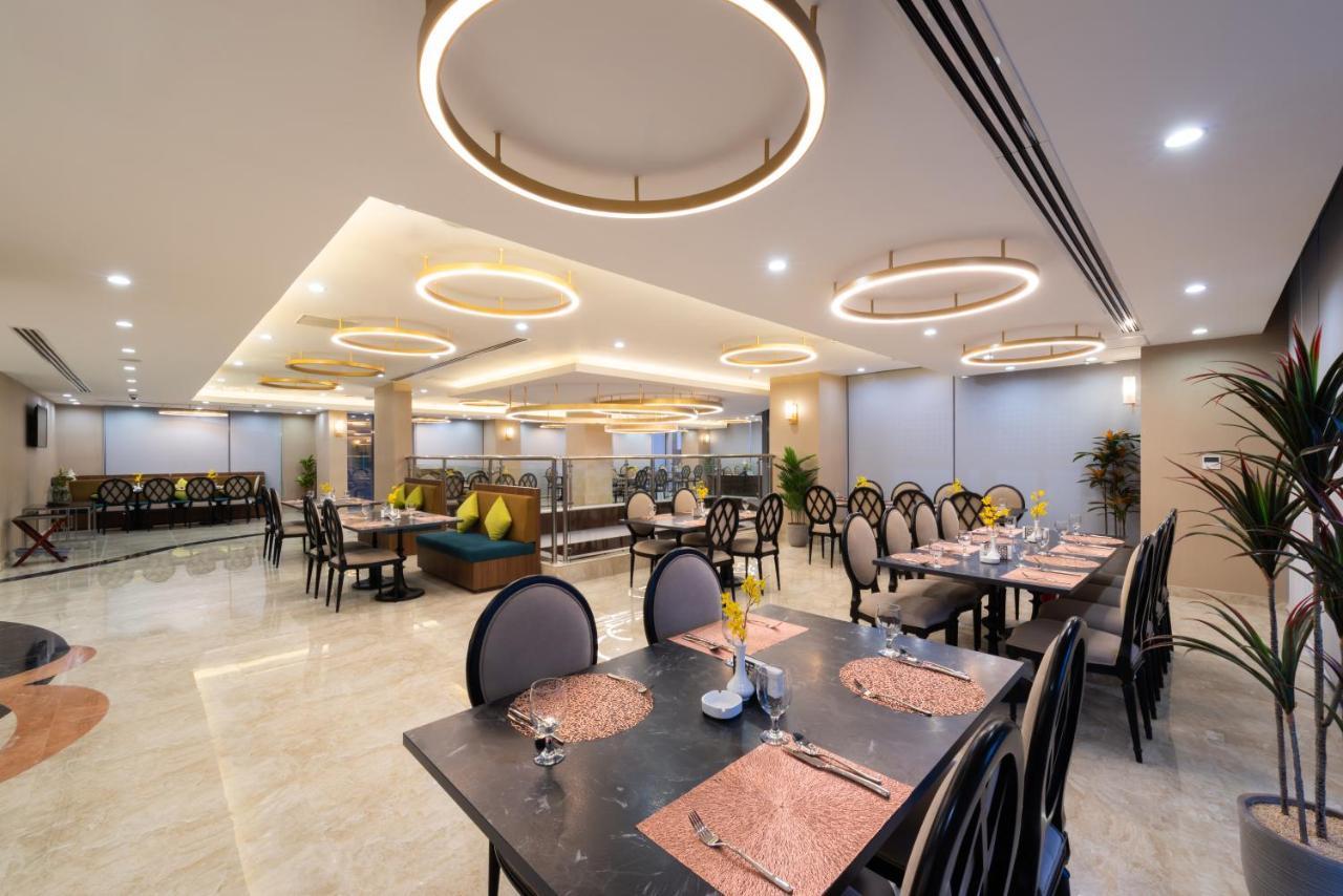 Warwick Riyadh Al Wezarat Riade Exterior foto