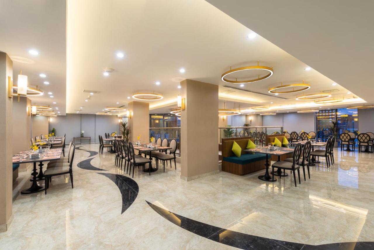 Warwick Riyadh Al Wezarat Riade Exterior foto